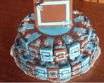 gâteau de 44 boites à dragées " tétines " chocolat et turquoise