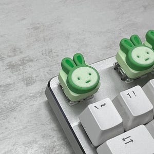 Cute Green Bunny Keycap & Keychain | Stress Relief Fidget Toy | Cartoon ...