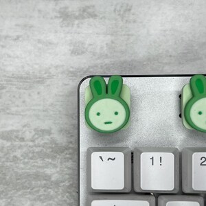 Cute Green Bunny Keycap & Keychain | Stress Relief Fidget Toy | Cartoon ...