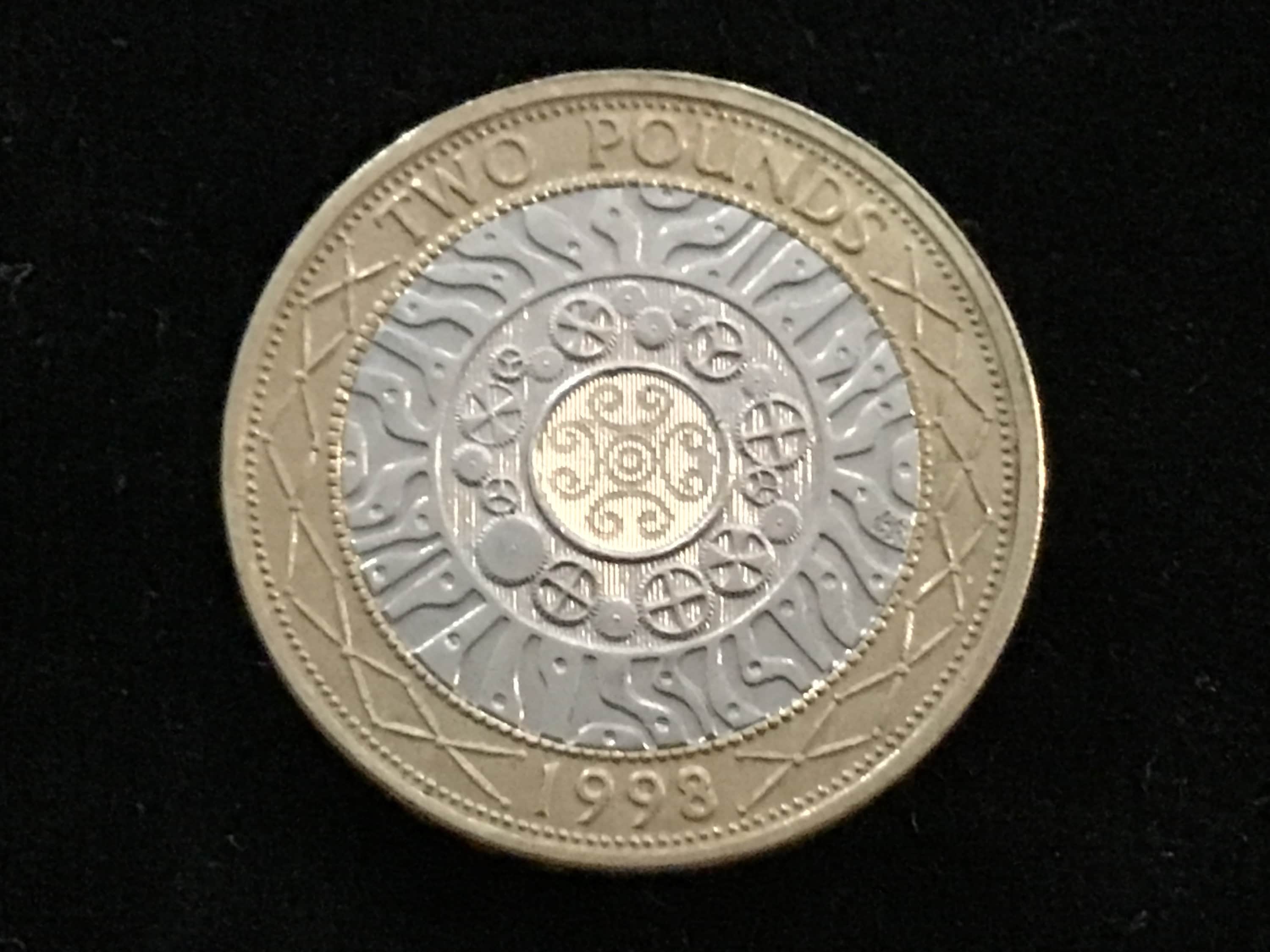 1st Current 1998 British UK GB 2 Pound Bi-metallic Standing on the