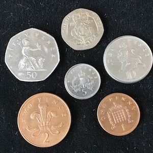 British English United Kingdom Current Circulated New Smaller Decimal Coin Set 50 20 10 5 2 1 p Pence