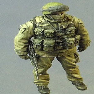 1/35 Resin Figure Model Kit One Modern Russian Special Force Soldier War Army Unpainted Unassembled
