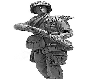 1/35 Resin Figure Model Kit US Soldier Infantryman Paratrooper Airborne War Sniper Unpainted Unassembled