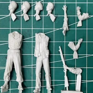 1/35 Resin Figure Model Kit Two US American Soldiers Tankers Tankmen WW2 War Army Commander Officer Unpainted Unassembled