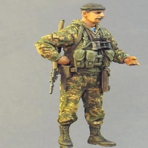 1/35 Resin Figure Model Kit Modern War One Russian Volunteer Commander Soldier Army Unpainted Unassembled
