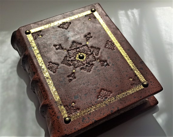 Leather Grimoire Dungeons & Dragons Medieval Large Tome - Etsy