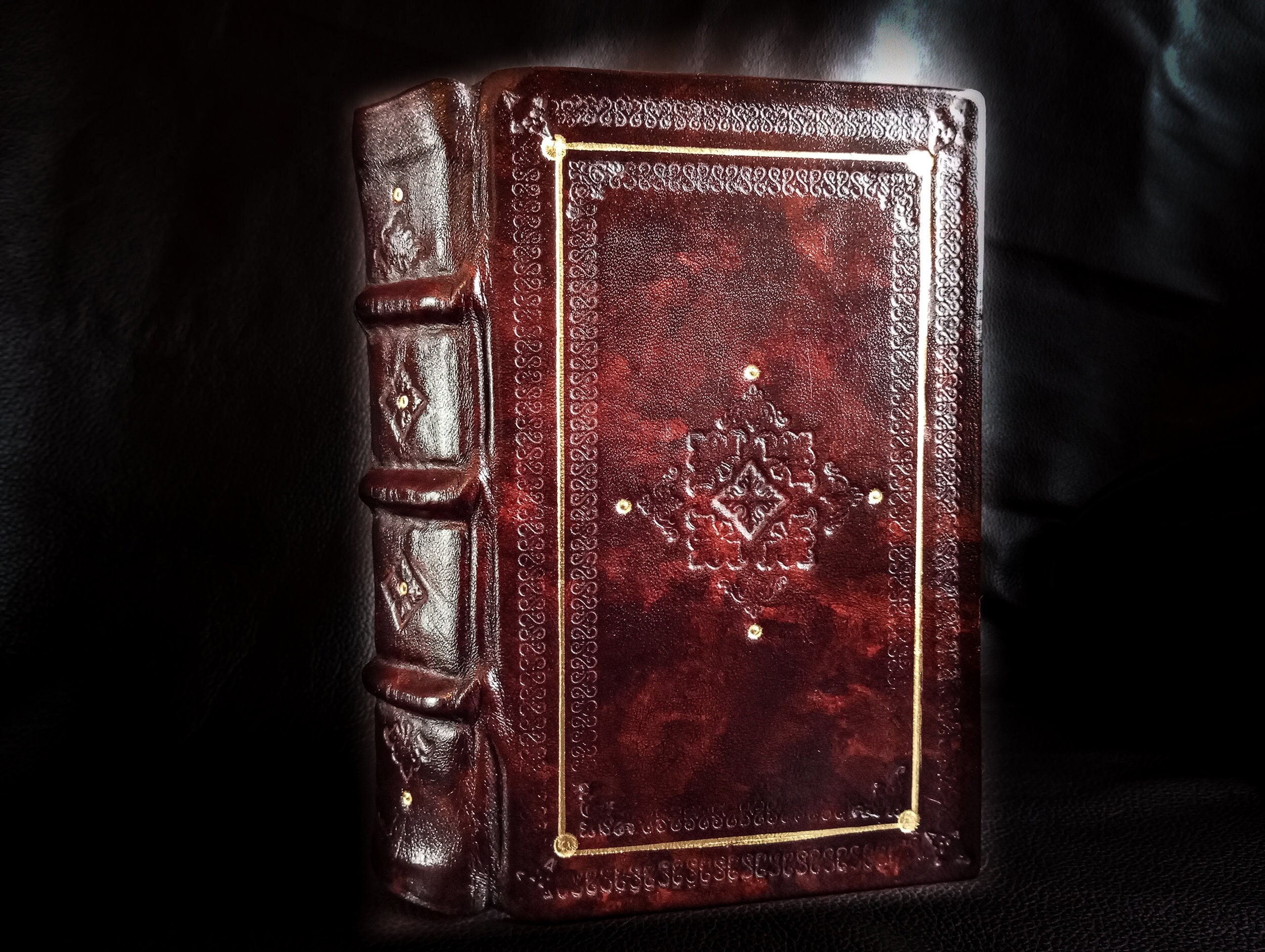 Hocus Pocus Spellbook Replica - Manual of Witchcraft and Alchemy Blank Book  / Journal (Inspired by Hocus Pocus) - Geekify Inc
