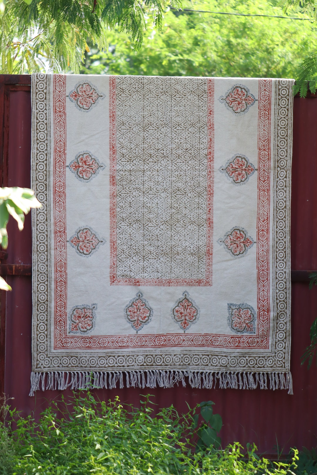 4 x 6 rug in living room
