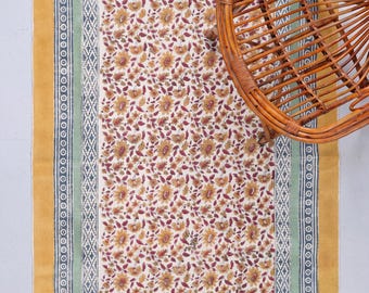 Gelber Blumen Baumwoll-Dhurrie, Handblockbedruckter Kilim, Boho Indischer Teppich