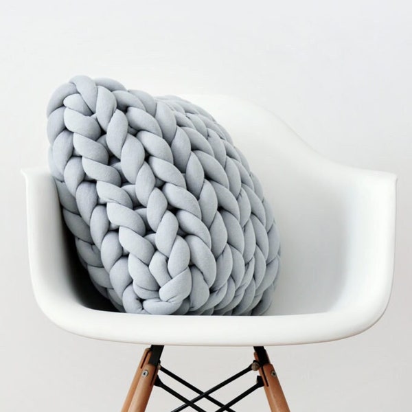 Pattern / Tutorial. Square Knitted Cushion Step-by-Step Illustrated DIY Instructions