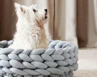 Pattern / Tutorial. Ohhio Dog Bed Step-by-Step Illustrated DIY Instructions + Video