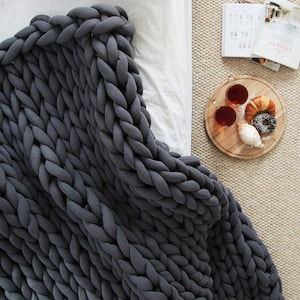 Pattern / Tutorial. Ohhio Arm Knitted Blanket. Six Sizes. Illustrated Step-by-Step Instructions + Video