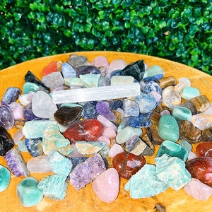 Crystal Confetti Scoop: Mixed Lucky Dip & Mystery Crystal Bags (Selenite, Tumble Stones, Rough Stones, Crystals, Bracelets, and Gifts)