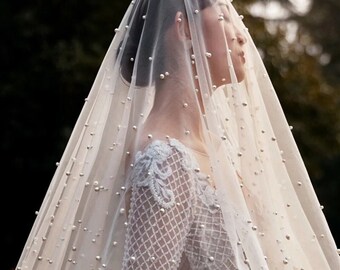 Scattered Pearl Bridal Veil Beaded Wedding Veil Pearls Wedding Ivory Veil Wedding Long Veil Waltz Veil Floor Veil Chapel Veil Cathedral Veil