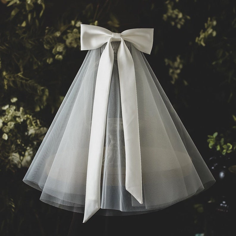 Cute Bow Wedding Veil Korean Wedding Veil Bridal Bow Veil White Veil Hair Bow Veil Shoulder Length Veil White Satin Bow Simple Bridal Veil image 1