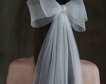 Bridal Veil Wedding with Bow, White Veil with Bow, 2 Tier Veils for Wedding Bridal Shower Bachelorette Party Hip Length