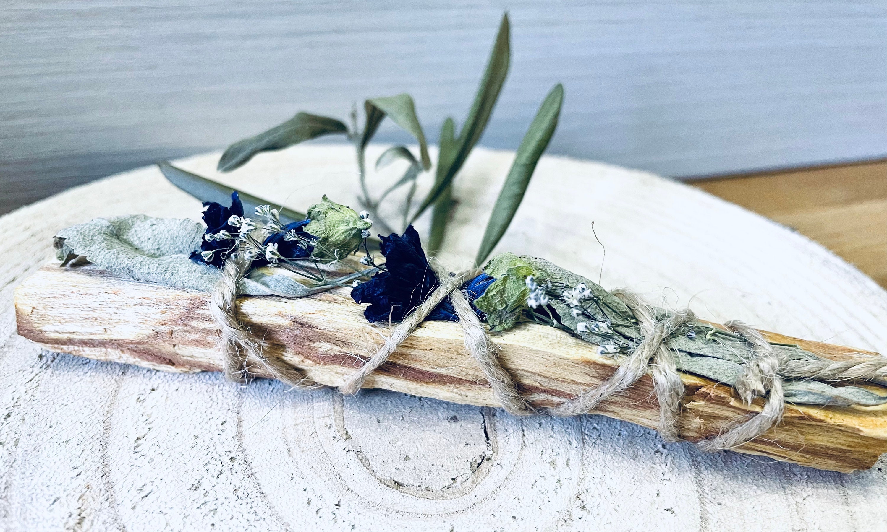 Bâton de Palo Santo, Sauge Blanche, Mauve Fleur