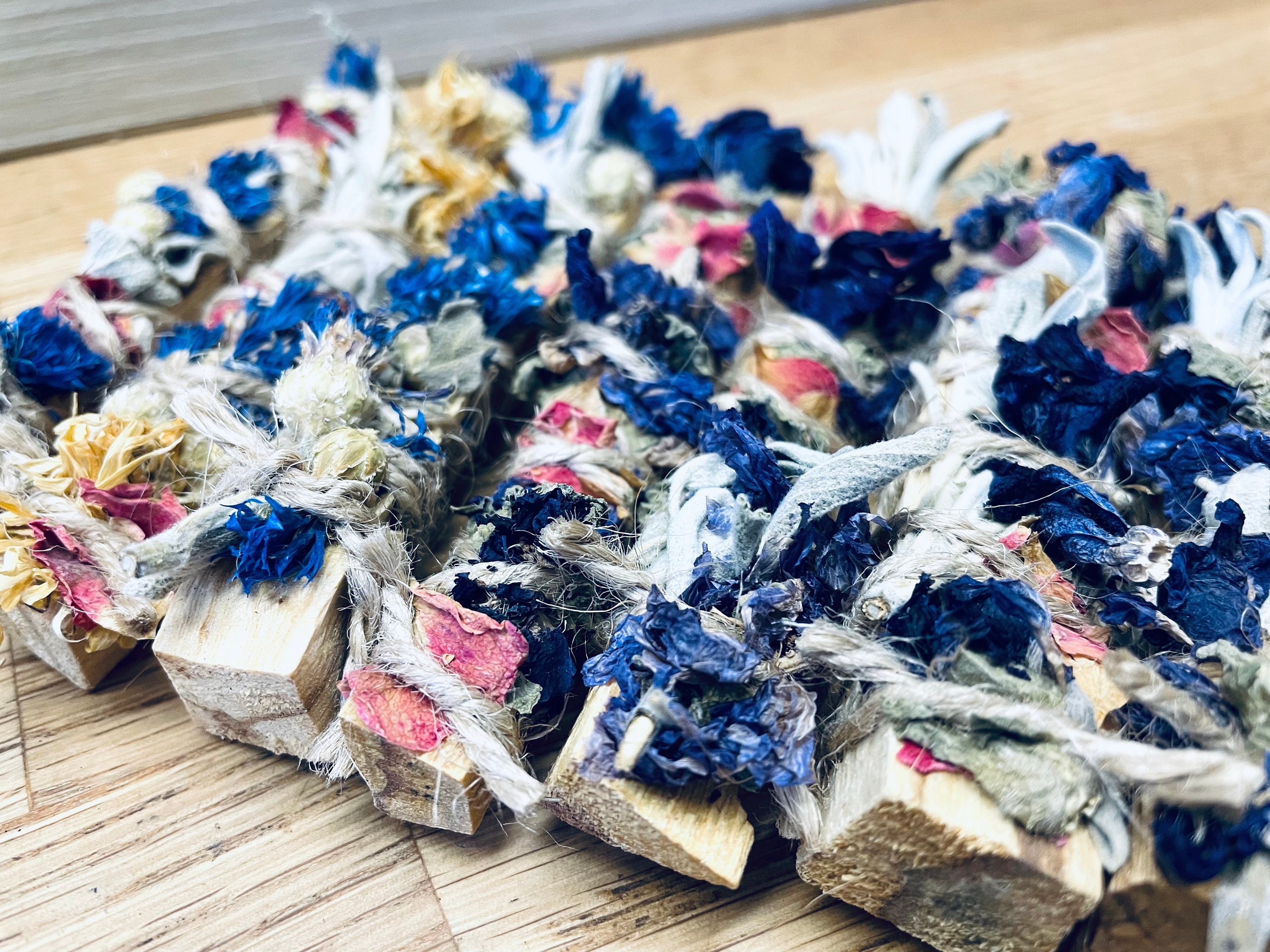 Bâton de Palo Santo, Fleurs Séchées