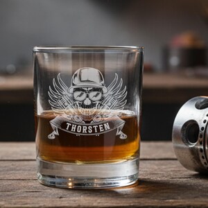 Whisky glass biker personalized with name - custom engraving motorcycle 1 - Schädel Kolben