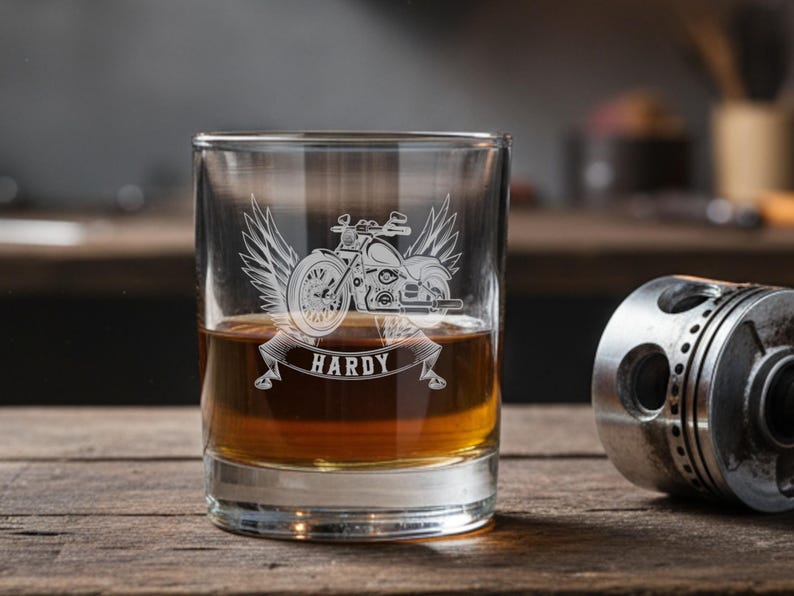 Whisky glass biker personalized with name - custom engraving motorcycle 3 - Chopper
