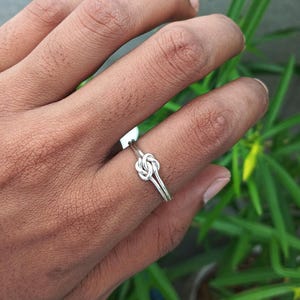 Silver Knot Ring - 925 Silver Stackable Ring - Silver Double Knot Ring - Minimalist Knot Ring - Modern Ring - Everyday Silver Ring