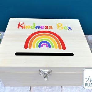 Caja de la bondad Diseño arcoíris Hogar Escuela Iglesia Pensamientos amables Herramienta de bienestar Felicitaciones amables Caja estilo cofre del tesoro de madera
