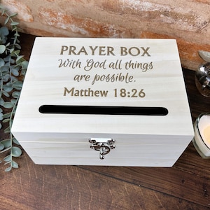 Mateusz 18:26 Pudełko modlitewne - Z Bogiem wszystko jest możliwe - Grawerowane pudełko drewniane - Religia Biblia Święty Chrześcijanin - Prezent urodzinowy na Boże Narodzenie
