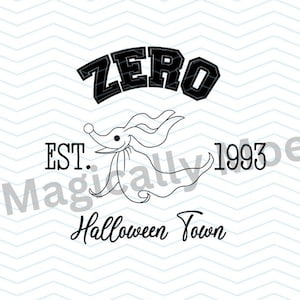 Könnte beinhalten: Schwarz-weiß-Illustration von Zero, dem Geisterhund aus dem Film "Nightmare Before Christmas", mit dem Text "ZERO EST. 1993 Magically Halloween Town".