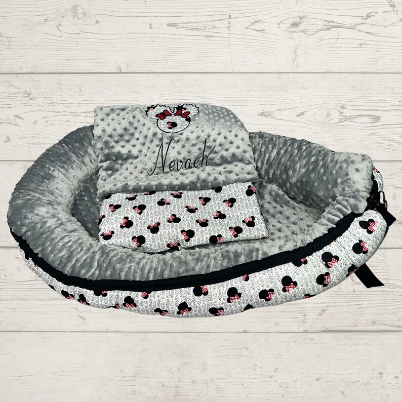 Personalized Disney Baby Blanket Minnie Mouse With Minky Etsy