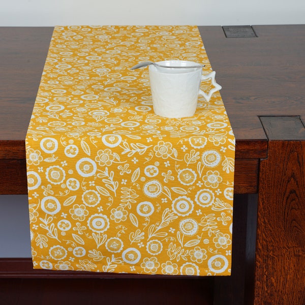 Easter Yellow Table Runner  Cotton Farmhouse Style White and Yellow Floral Pattern Tablecloth and cover on table