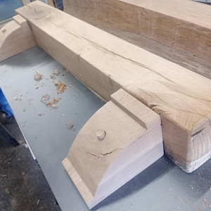 Eiken schouwbeugels / consoles