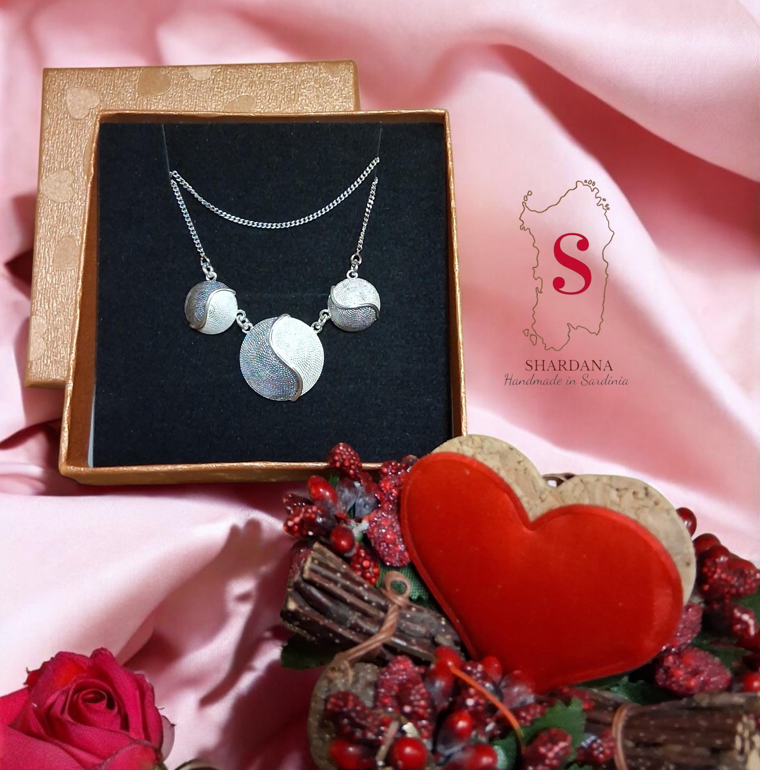 Collana Lunga Con Ciondolo Goccia In Argento Placcato E Acrilico Blu Scuro - Foto 3