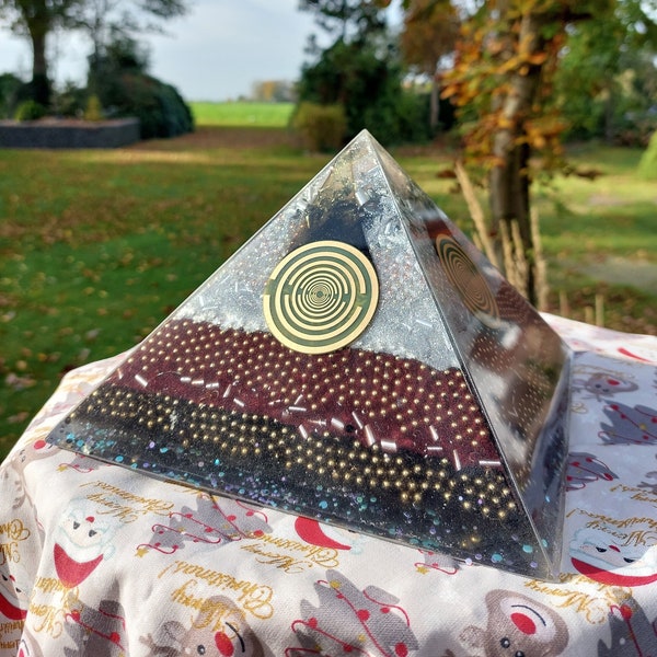 Orgonite Orgone Large Black-Silver-Star Pyramid MWO Lakhovsky Xl