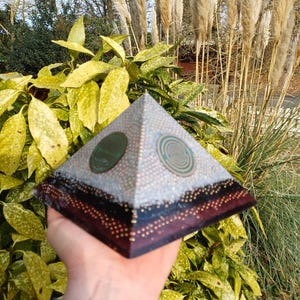 Orgonit Orgon große Black-Silber-Star Pyramide MWO Lakhovsky Xl