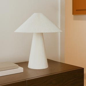 Solea Modern Table Lamp – 3D Printed Minimalist Light for Desk, Bedside, or Living Room | Eco-Friendly PLA, E14 Socket, Gift for Home