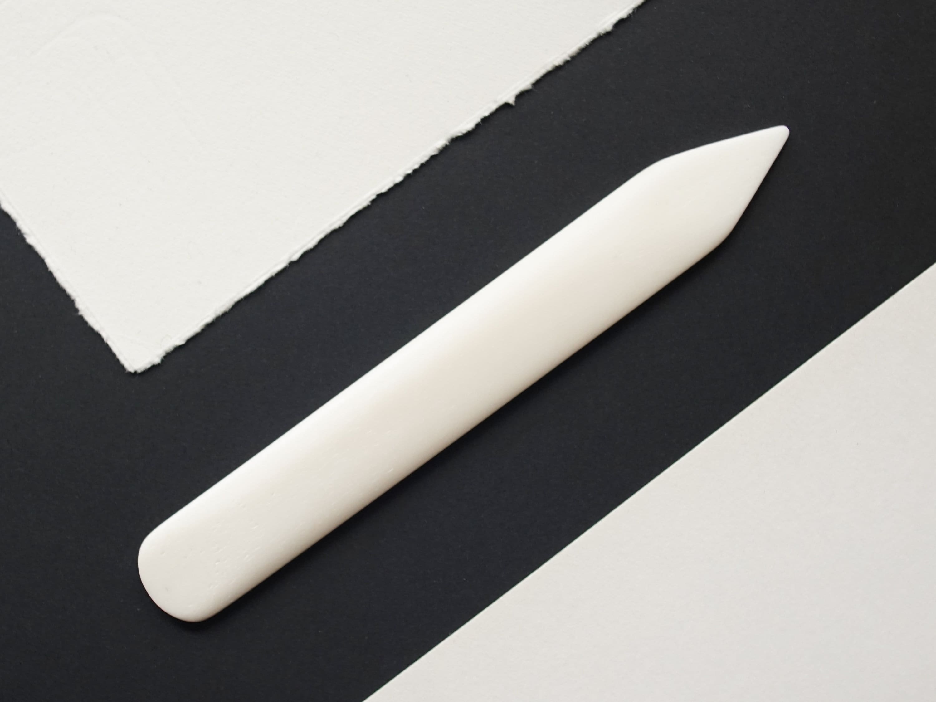 WUTA 100% Genuine Bone Folder Tools Origami Paper Folding Scoring Board  Creasing Bookbinding for DIY Cards Leather Craft 2Pcs