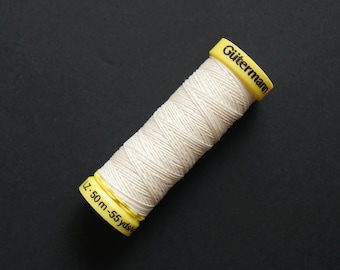 Nić lniana Gutermann 50 m 4011 naturalna biel, mocna, do szycia skóry introligatorskiej