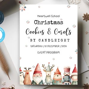 Peut inclure: Un programme d'événement blanc annonçant "Christmas Cookies & Carols by Candlelight" pour le samedi 10 décembre 2024. Le design comprend des illustrations de personnages festifs et des flocons de neige. Le texte est dans une police décorative.