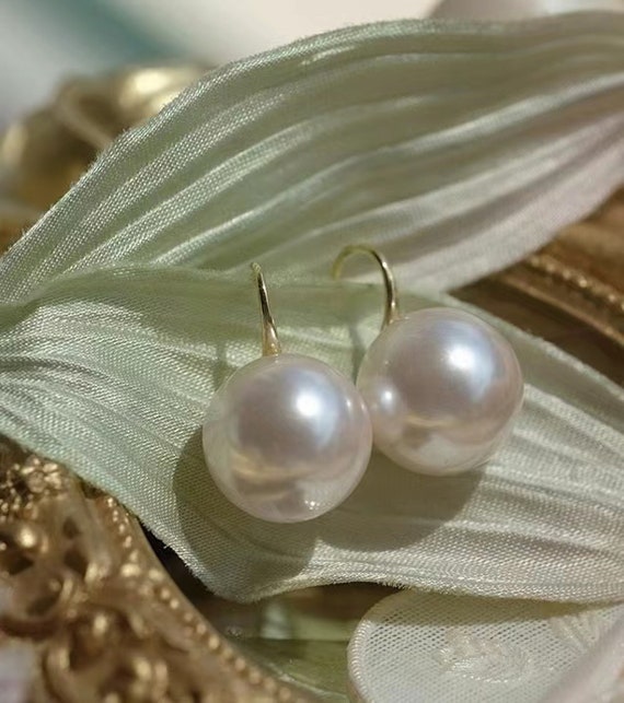 Elegant Pearl Earrings French Wire Pearl Earrings 11mm Faux Pearl