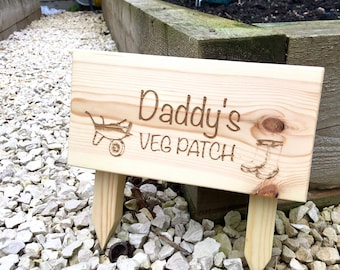 Daddy's Veg Patch Garden Sign -  Best Daddy - Personalised Garden Sign - Allotment Sign - Gardeners Gift - Father's Day - Mother's Day