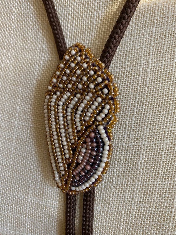 Handmade Beaded Shell Bolo Tie - image 4
