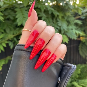 Long, Stiletto shape, red, press-on nails -