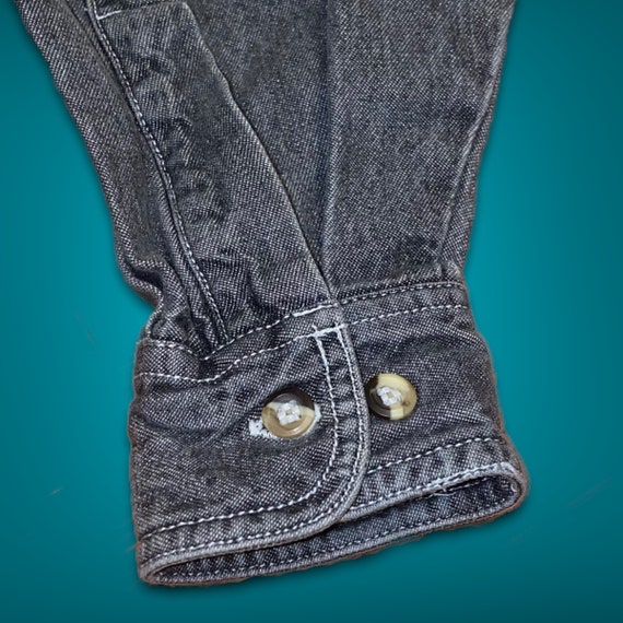 Vintage Gray Denim Shirt - image 5