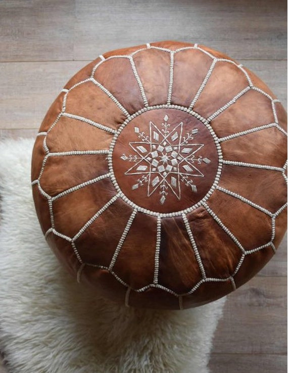 Handmade Leather Pouf . Maroccan en Cuir