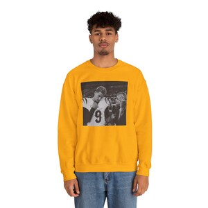 Joe Burrow Cincinnati Bengals Meme Gildan Crewneck Sweatshirt Gold