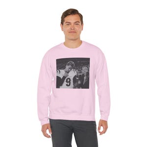 Joe Burrow Cincinnati Bengals Meme Gildan Crewneck Sweatshirt Light Pink