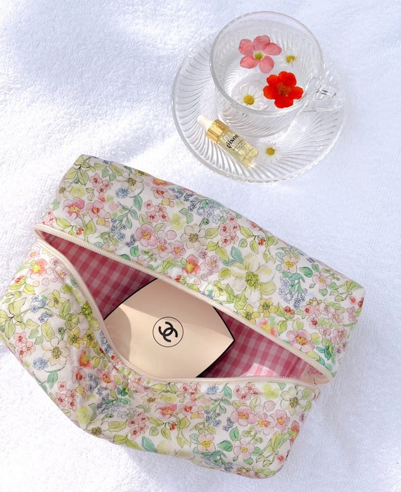 Louis Vuitton Limited Cyan Damier Couleur Modul Cosmetic Bag Toiletry –  Bagriculture