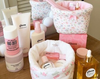 Bows & Berries Floral Teddy Make-Up Organizer - Makeup Bag - Machine Washable