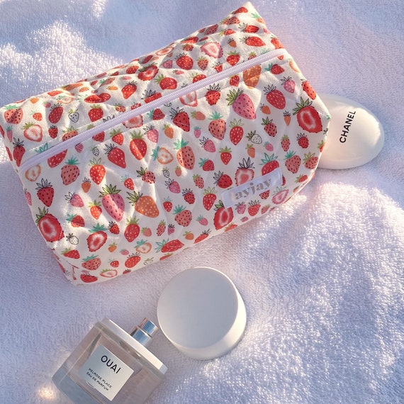Make up Bag Quilted Cosmetics Bag Strawberries White 