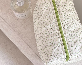 Makeup Bag - Quilted Cosmetics Bag - Green Ditsy - Toiletry Travel Bag - Machine Washable
